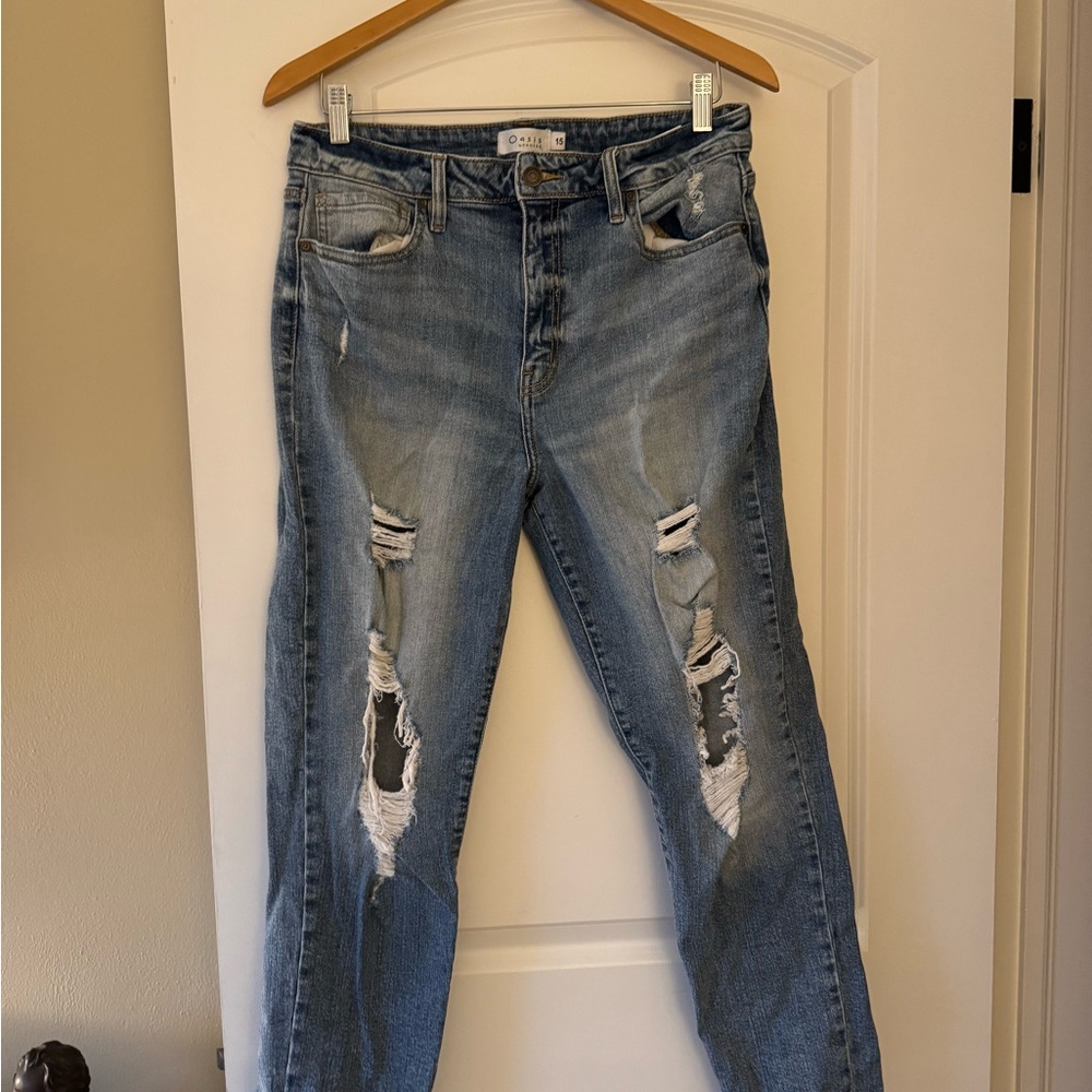 Oasis by enunina Distressed Blue Jeans